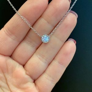 18 k white gold pendant set